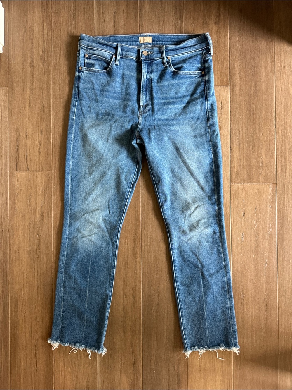 MOTHER The Rascal Ankle Fray Jeans